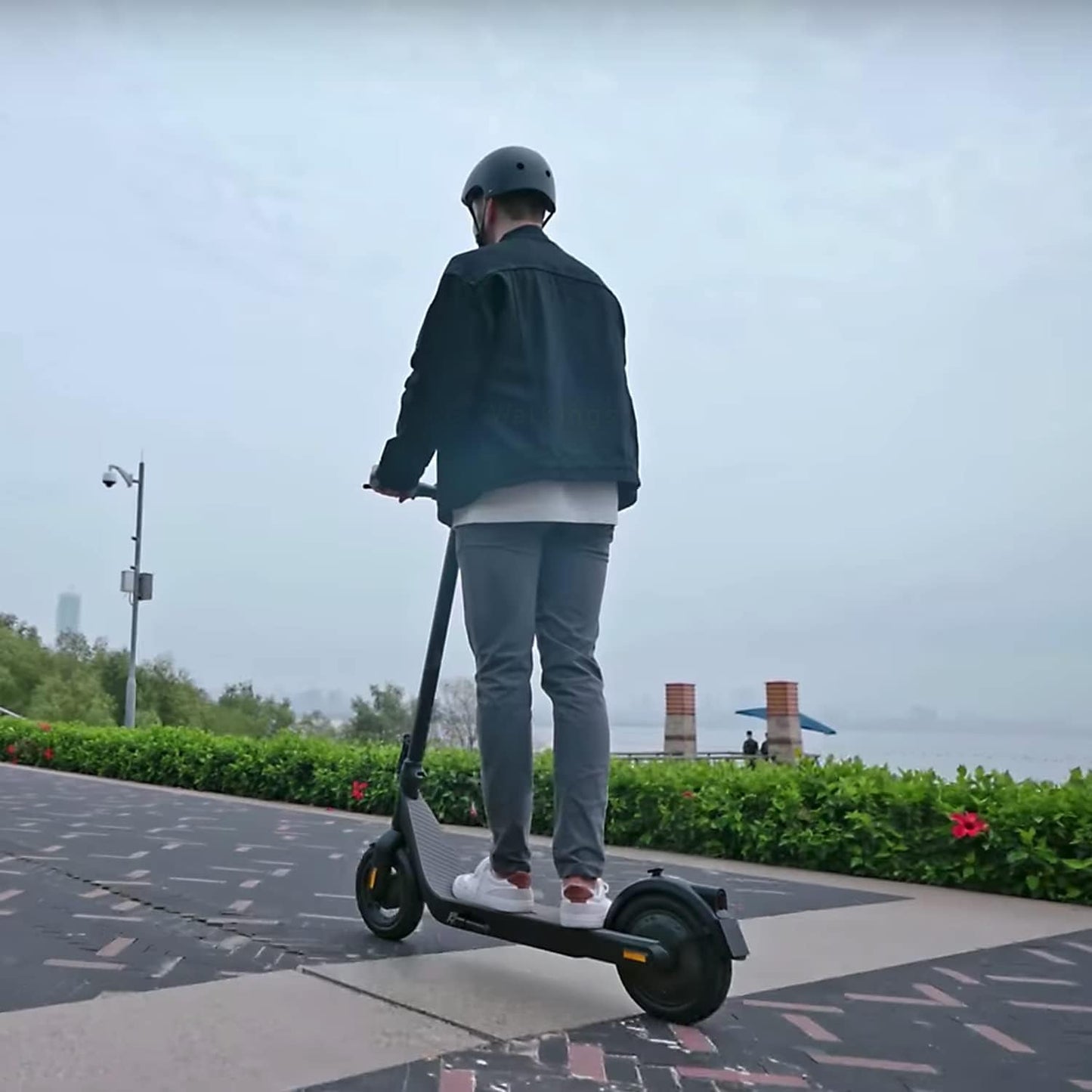 Trottinette Électrique Inmotion Air : Moderne et Pratique