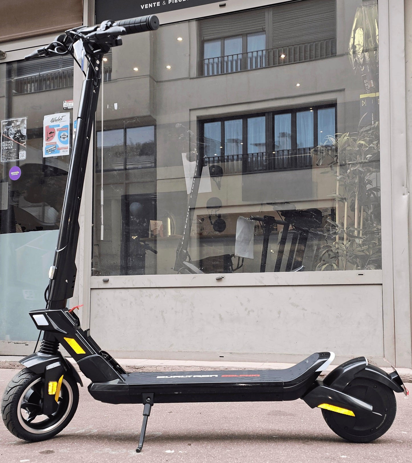 Trottinette Électrique Dualtron Dolphin : Pliable et Légère