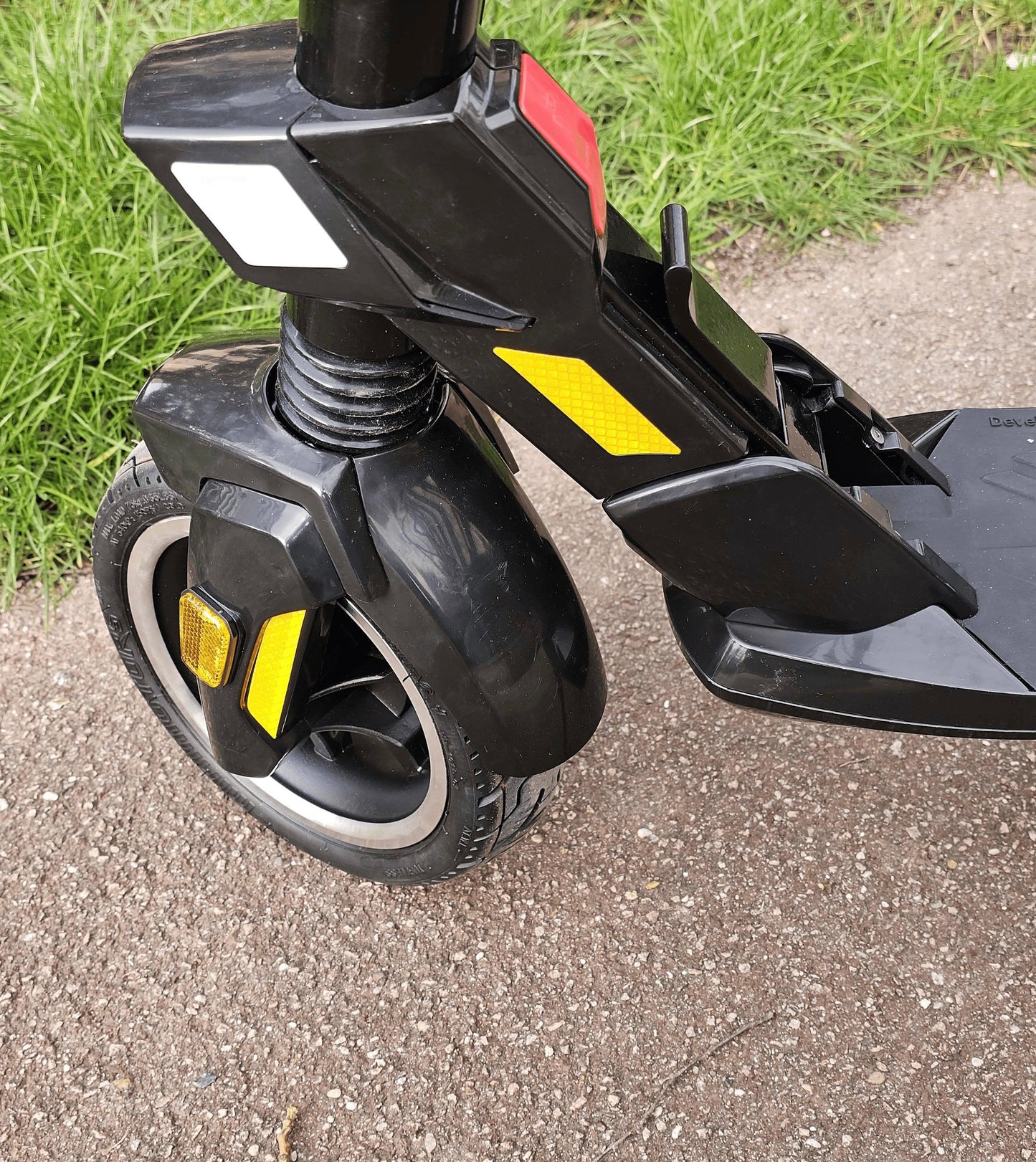 Trottinette Électrique Dualtron Dolphin : Pliable et Légère